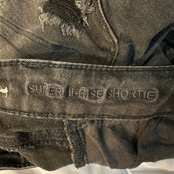 American Eagle Size 2 Button Fly Hi-Rise Shortie Strech - Picture 8 of 9